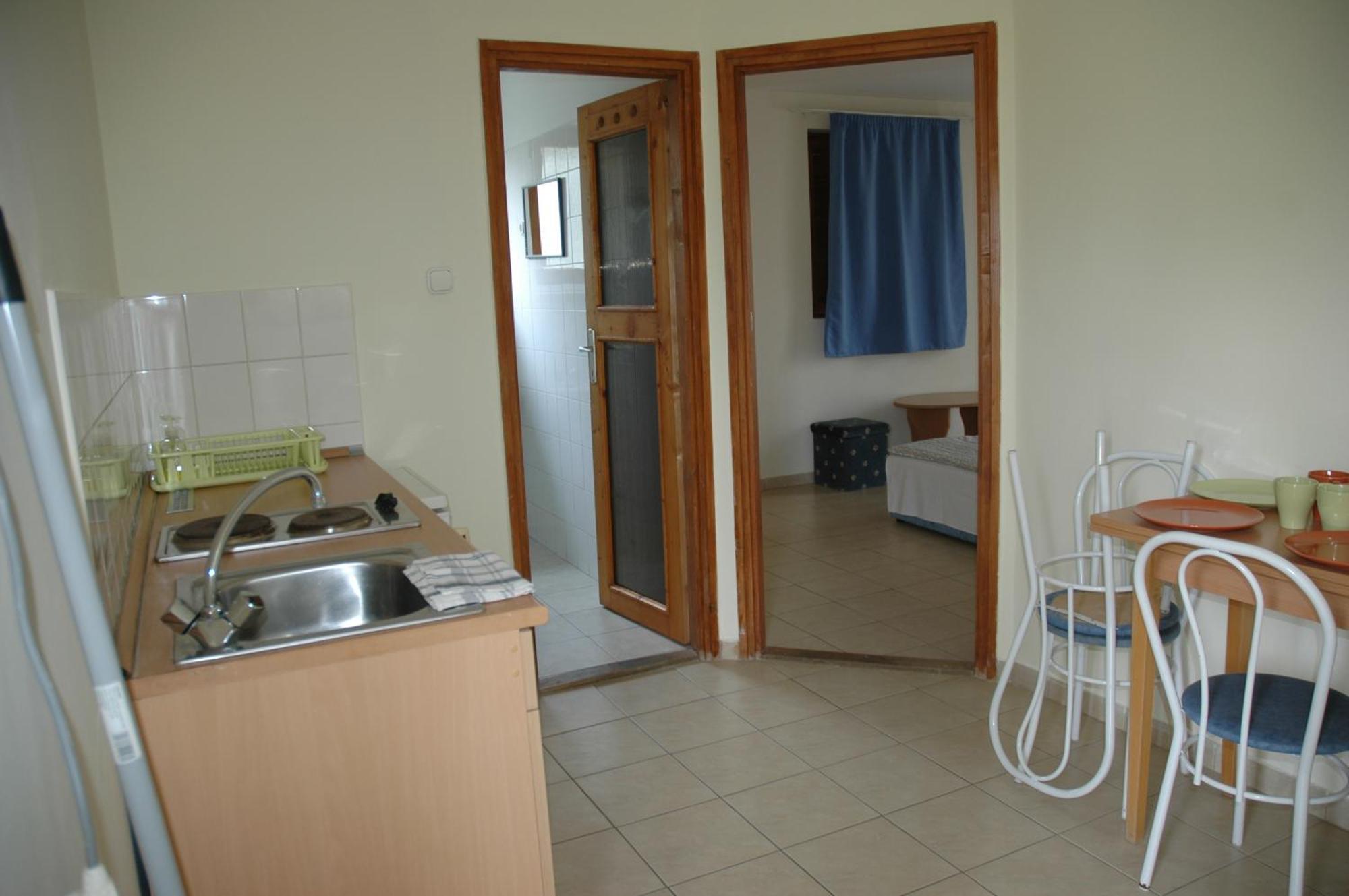 Szegedi Partfuerdo Kemping Es Apartman Exterior foto