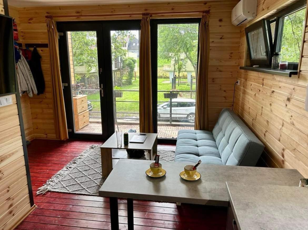 Szegedi Partfuerdo Kemping Es Apartman Exterior foto